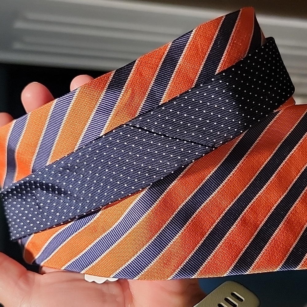 Dual Patterned Tie - Picture 8 of 9